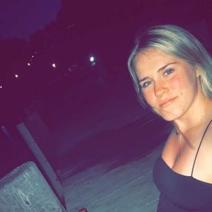 Meet your Posher, Karina